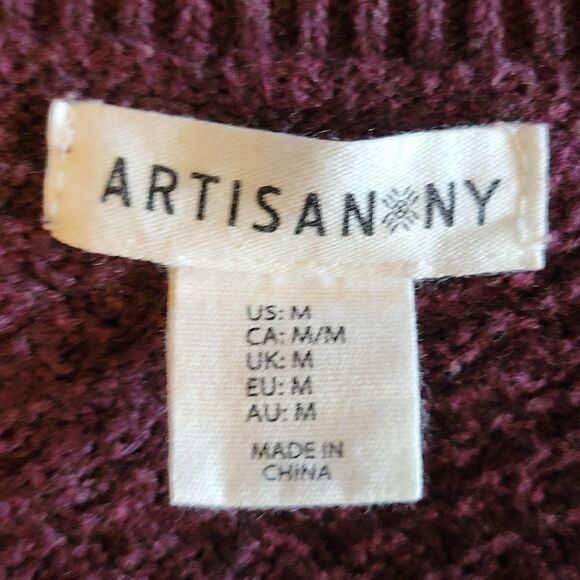 Artisan
NY Sweater Size Medium. - Picture 7 of 8